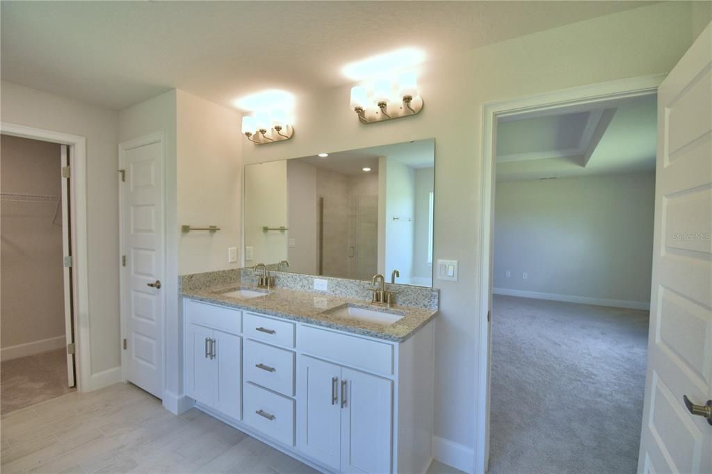 For Sale: $547,526 (4 beds, 3 baths, 3000 Square Feet)