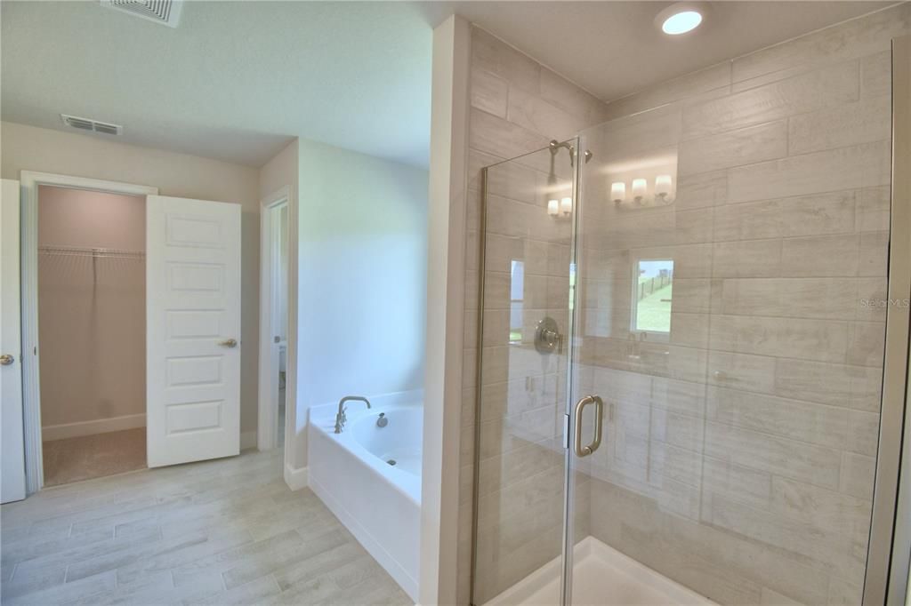 For Sale: $547,526 (4 beds, 3 baths, 3000 Square Feet)