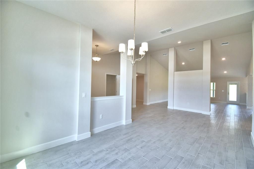 For Sale: $547,526 (4 beds, 3 baths, 3000 Square Feet)