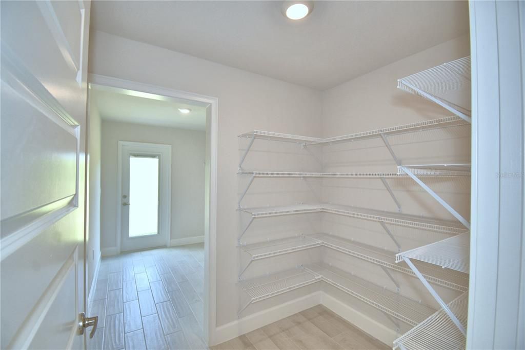 For Sale: $547,526 (4 beds, 3 baths, 3000 Square Feet)