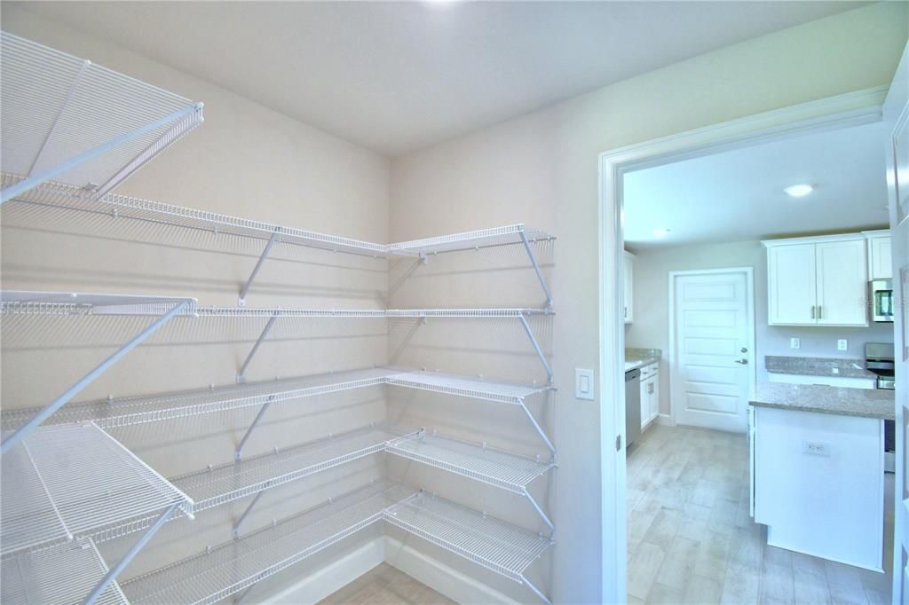 For Sale: $547,526 (4 beds, 3 baths, 3000 Square Feet)