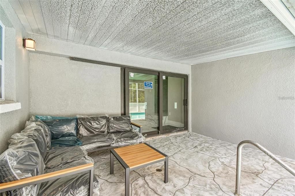 В аренду: $6,800 (5 спален, 4 ванн, 2600 Квадратных фут)