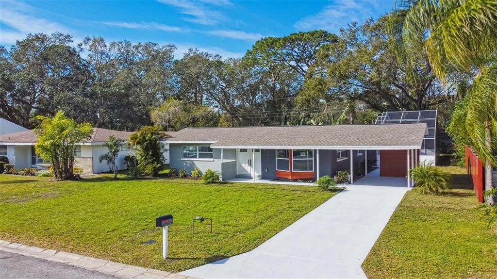 В аренду: $6,800 (5 спален, 4 ванн, 2600 Квадратных фут)