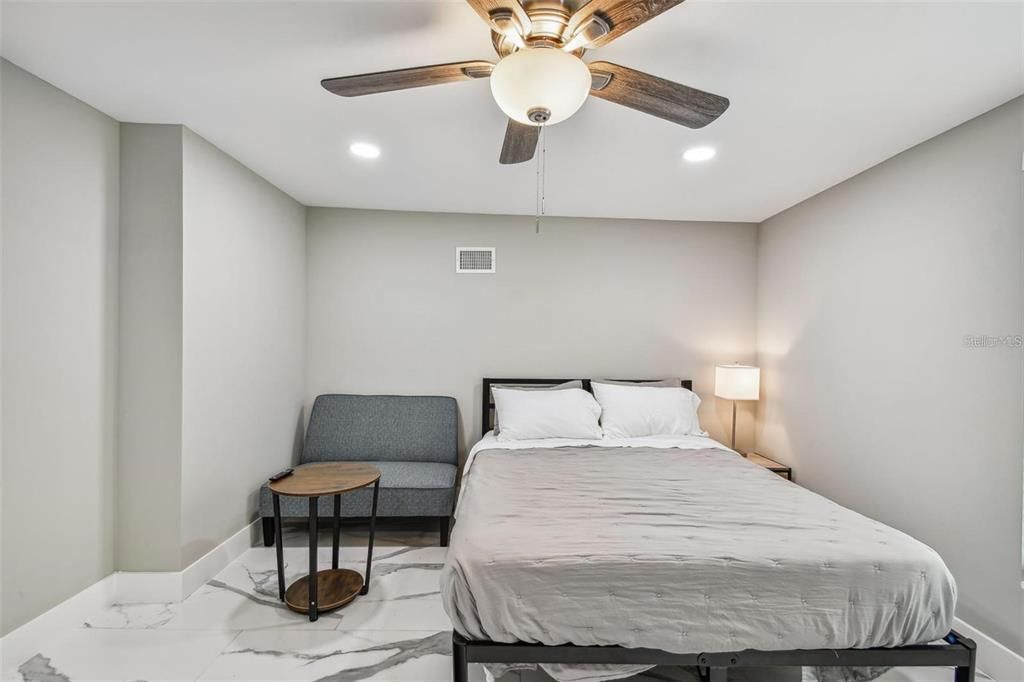 В аренду: $6,800 (5 спален, 4 ванн, 2600 Квадратных фут)