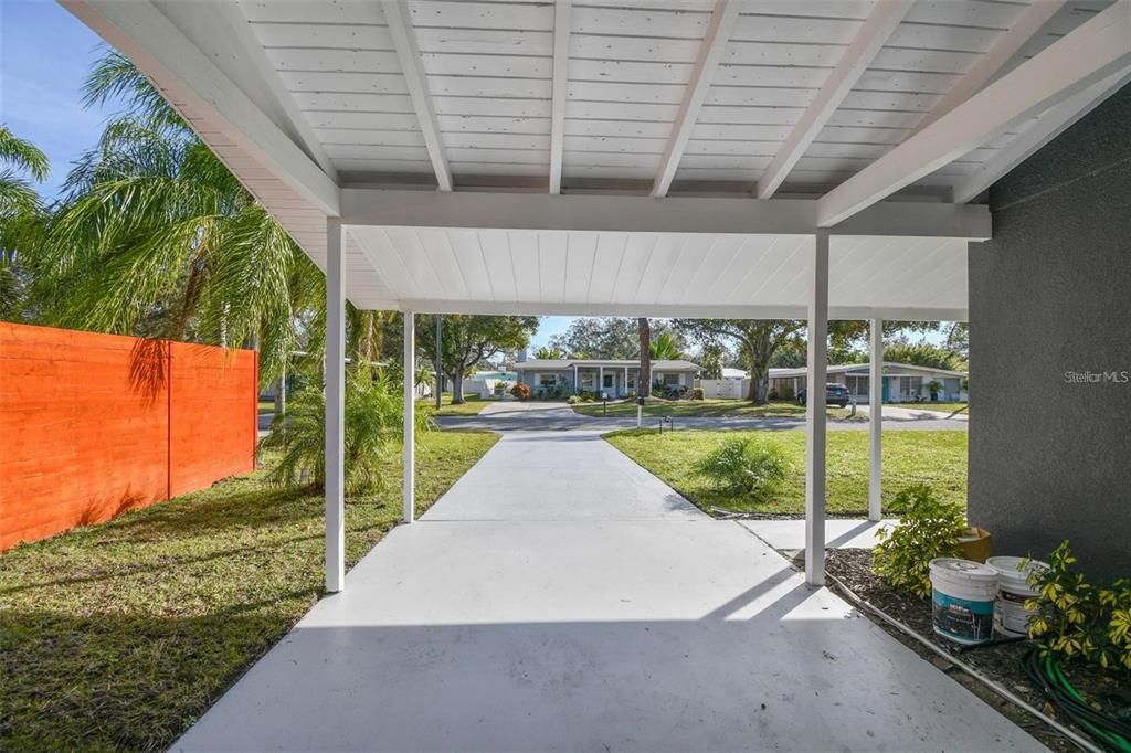 В аренду: $6,800 (5 спален, 4 ванн, 2600 Квадратных фут)