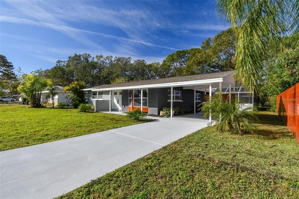 В аренду: $6,800 (5 спален, 4 ванн, 2600 Квадратных фут)