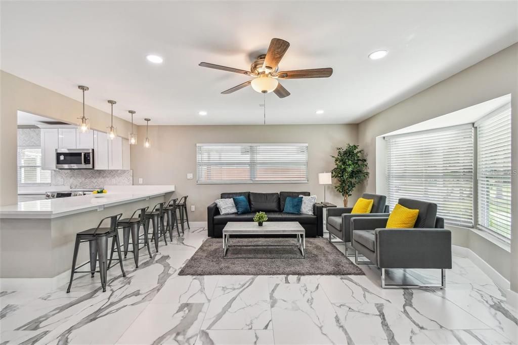 В аренду: $6,800 (5 спален, 4 ванн, 2600 Квадратных фут)