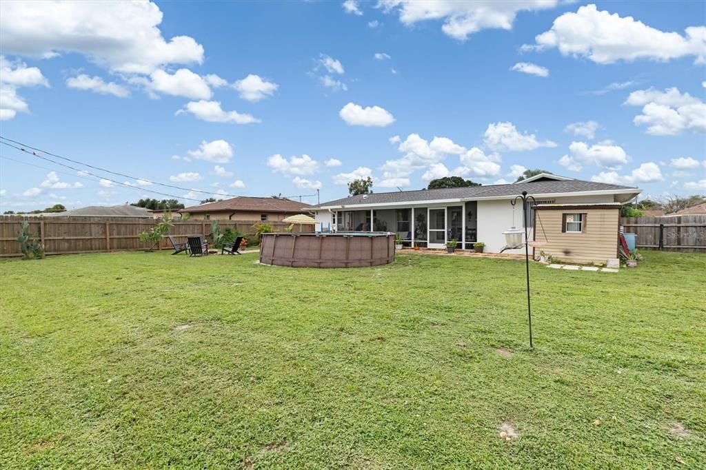 Active With Contract: $215,000 (2 beds, 2 baths, 1072 Square Feet)