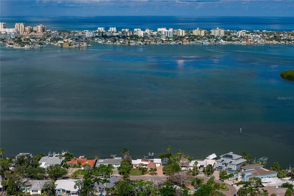 Activo con contrato: $1,690,000 (3 camas, 3 baños, 2374 Pies cuadrados)