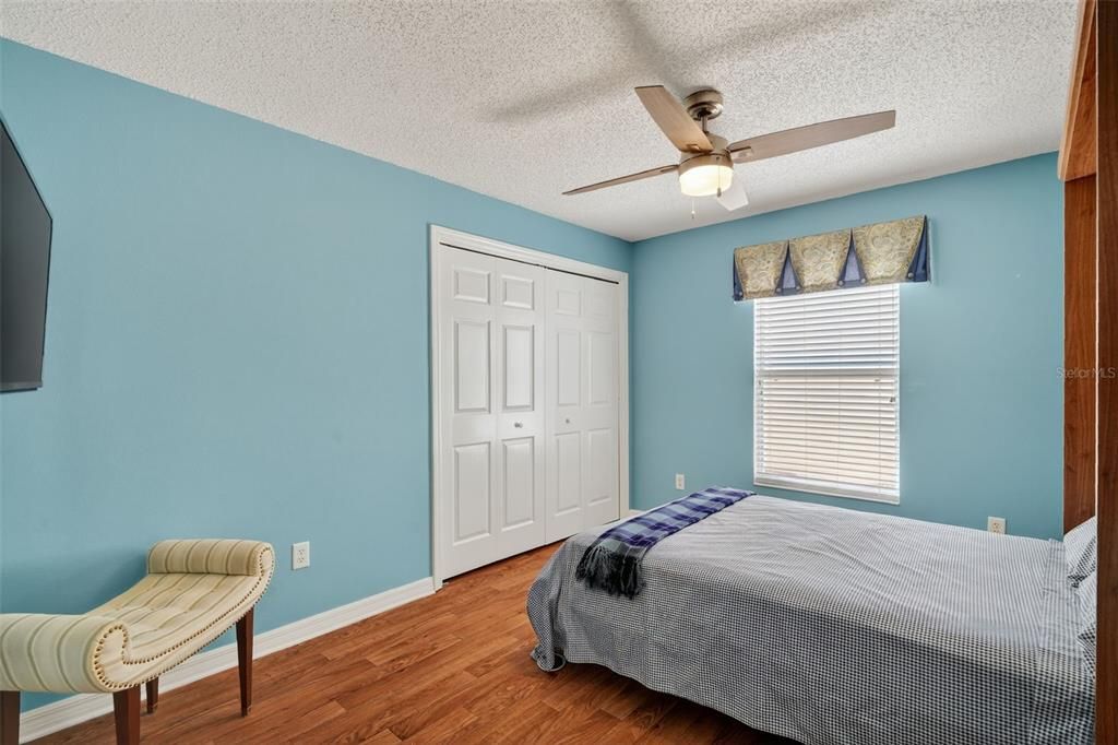 Active With Contract: $470,000 (3 beds, 2 baths, 1407 Square Feet)