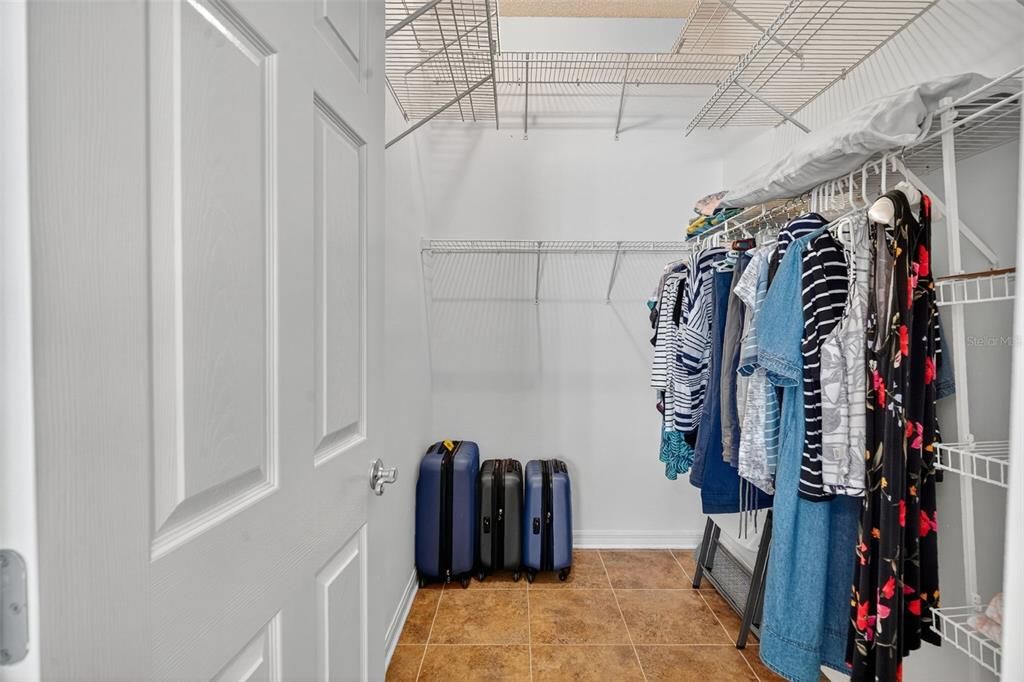 Active With Contract: $470,000 (3 beds, 2 baths, 1407 Square Feet)