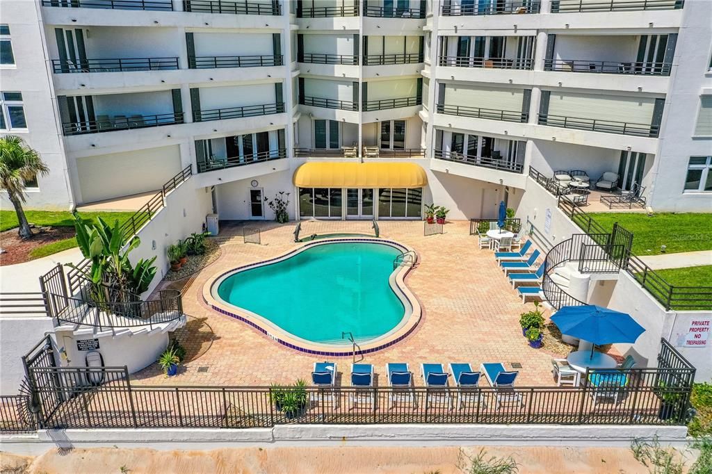 待售: $474,900 (2 贝兹, 2 浴室, 1634 平方英尺)