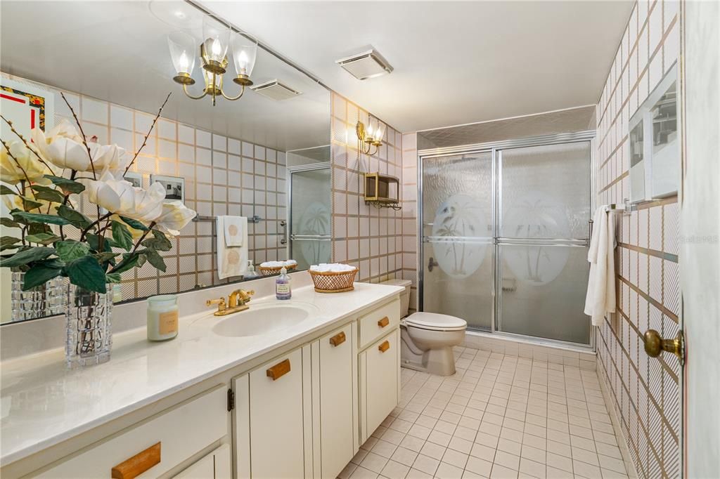 待售: $474,900 (2 贝兹, 2 浴室, 1634 平方英尺)