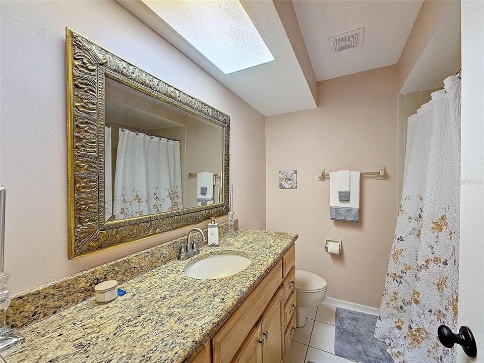 For Sale: $270,000 (2 beds, 2 baths, 1516 Square Feet)