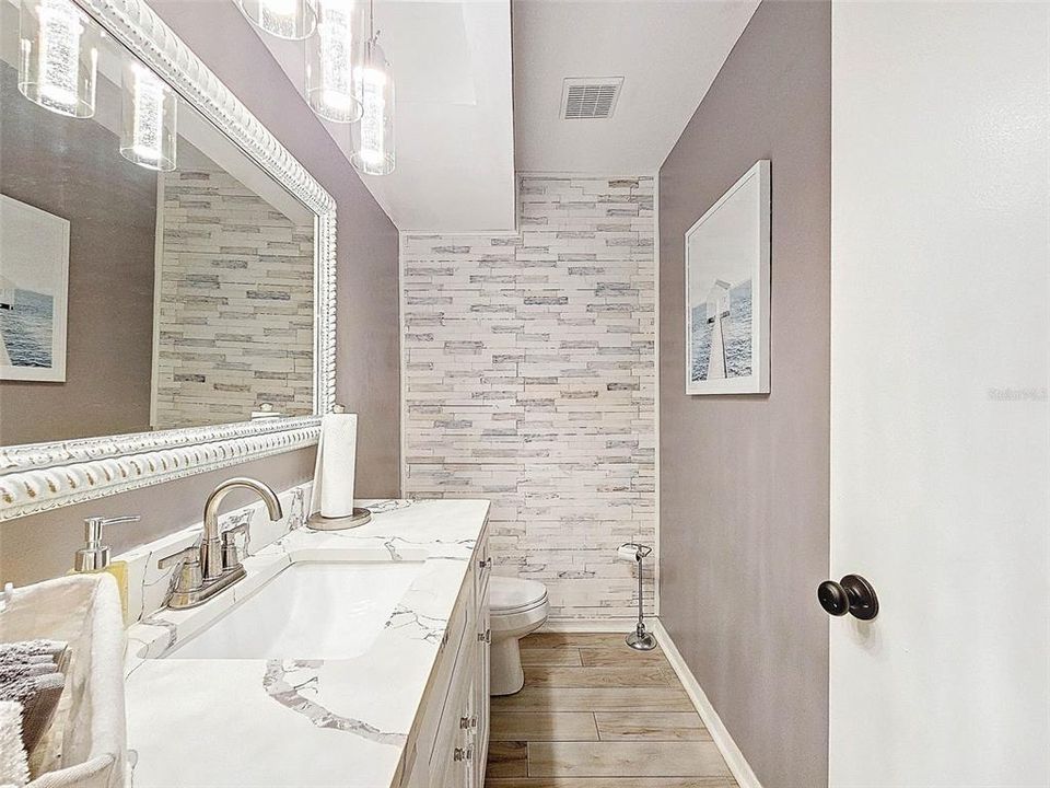 For Sale: $270,000 (2 beds, 2 baths, 1516 Square Feet)