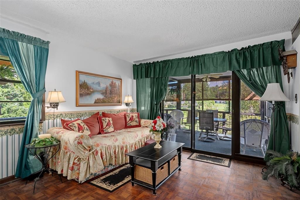 For Sale: $630,000 (4 beds, 3 baths, 2816 Square Feet)