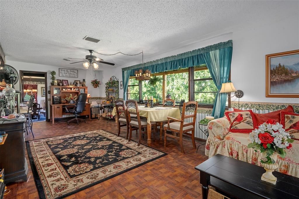 For Sale: $630,000 (4 beds, 3 baths, 2816 Square Feet)