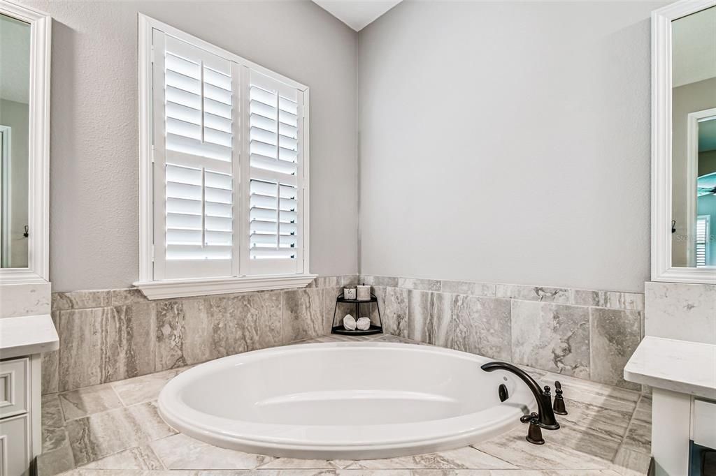 待售: $819,900 (4 贝兹, 3 浴室, 2753 平方英尺)