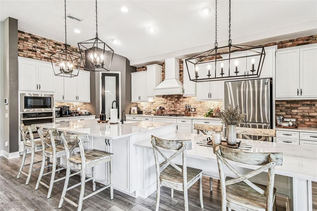 待售: $819,900 (4 贝兹, 3 浴室, 2753 平方英尺)