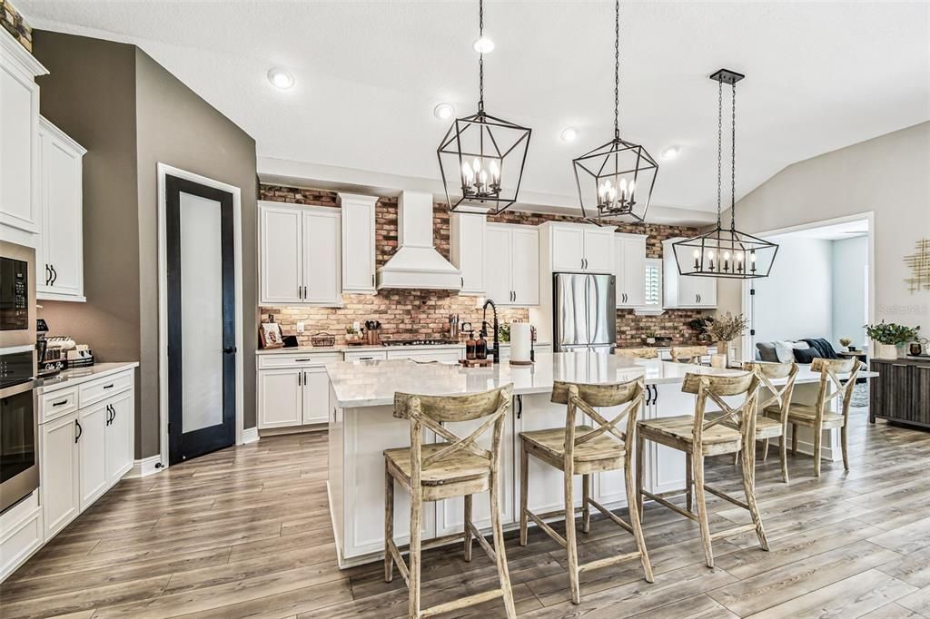 待售: $819,900 (4 贝兹, 3 浴室, 2753 平方英尺)