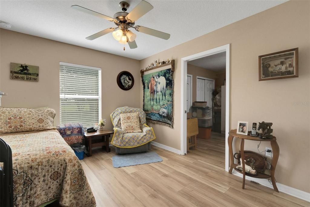 En Venta: $549,000 (3 camas, 2 baños, 1760 Pies cuadrados)