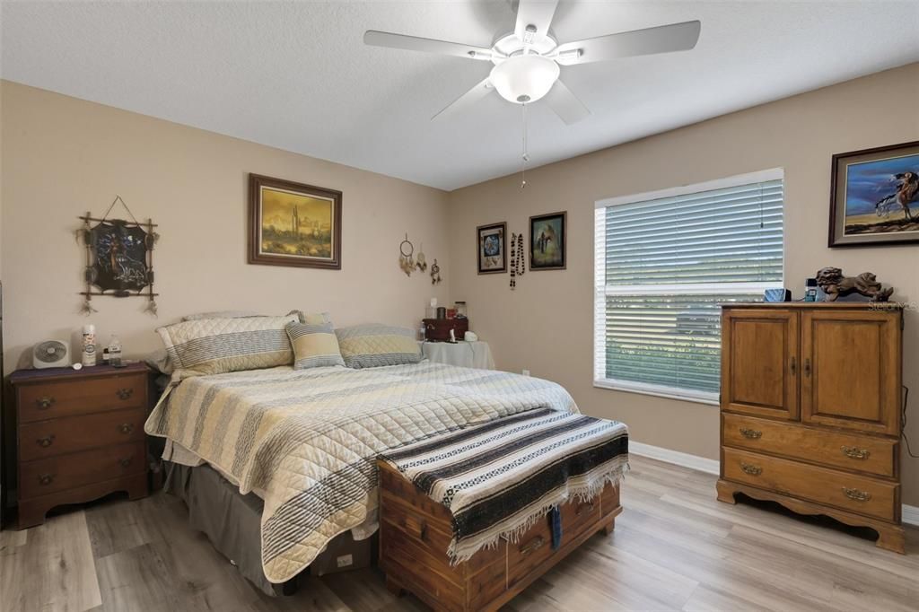 En Venta: $549,000 (3 camas, 2 baños, 1760 Pies cuadrados)