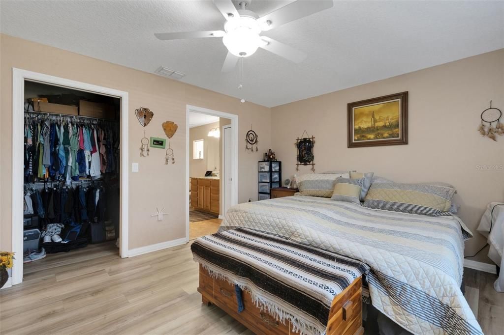 En Venta: $549,000 (3 camas, 2 baños, 1760 Pies cuadrados)