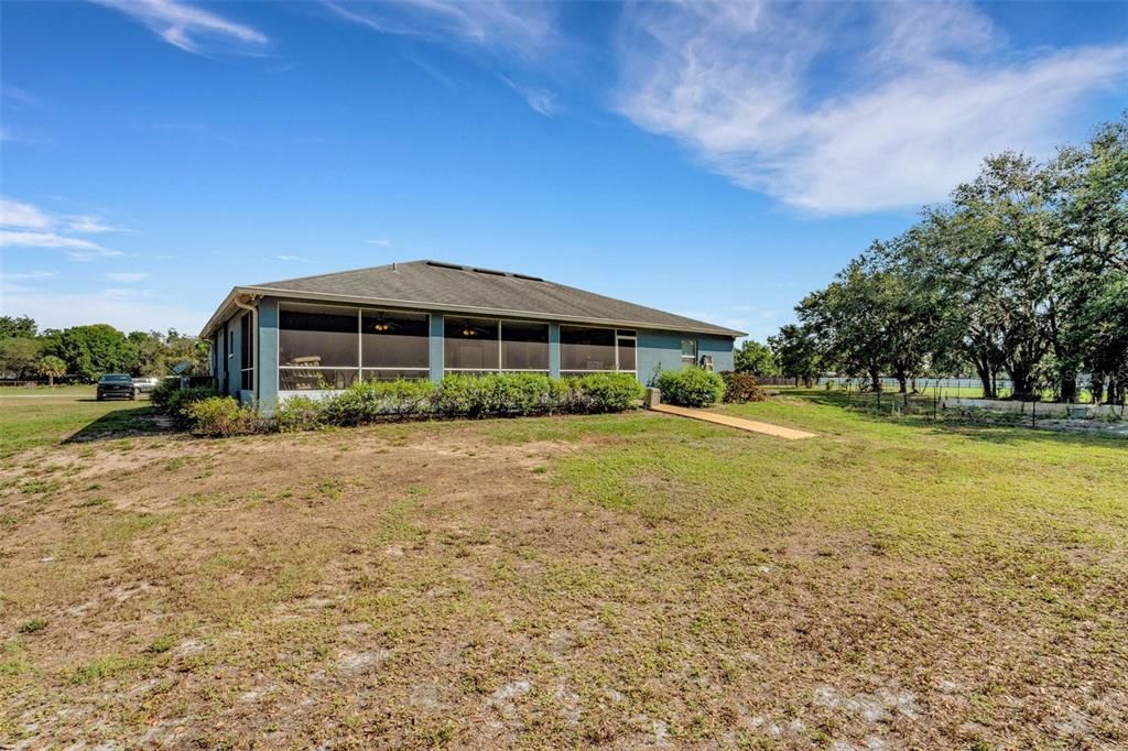 En Venta: $549,000 (3 camas, 2 baños, 1760 Pies cuadrados)