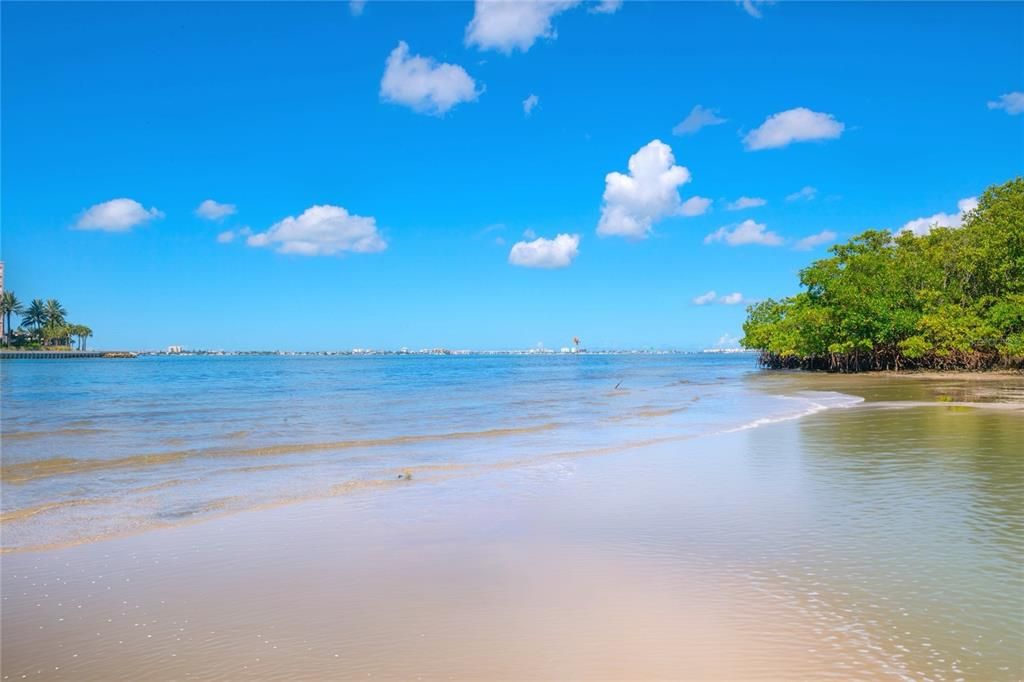 На продажу: $2,499,000 (5 спален, 5 ванн, 2753 Квадратных фут)