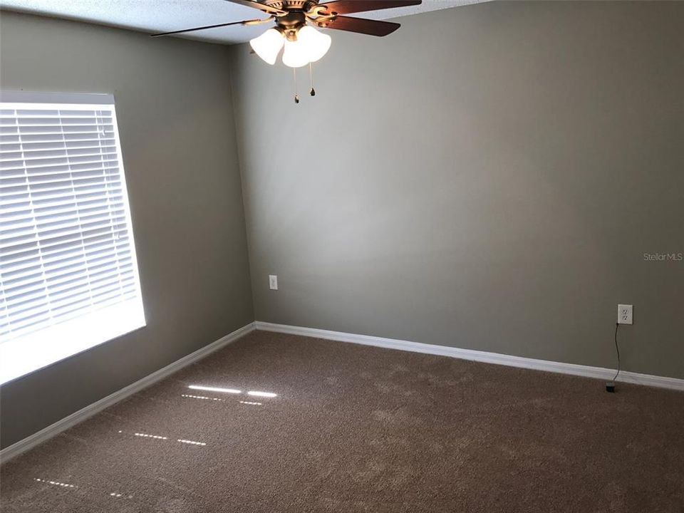 Под контрактом: $1,795 (3 спален, 2 ванн, 1870 Квадратных фут)