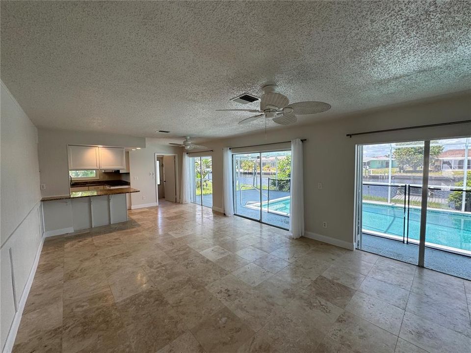 For Rent: $2,365 (3 beds, 2 baths, 2035 Square Feet)