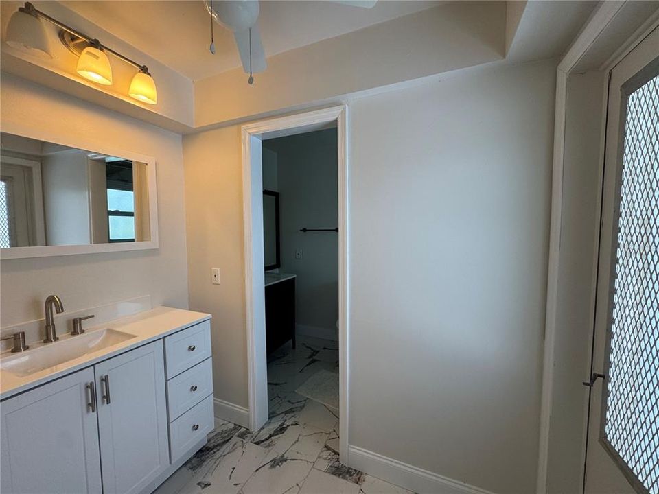 For Rent: $2,365 (3 beds, 2 baths, 2035 Square Feet)