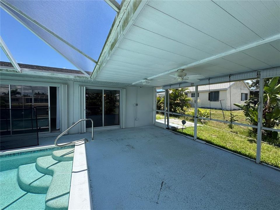 For Rent: $2,365 (3 beds, 2 baths, 2035 Square Feet)