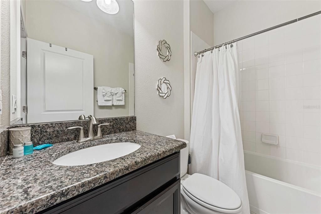 Active With Contract: $669,000 (6 beds, 5 baths, 3291 Square Feet)