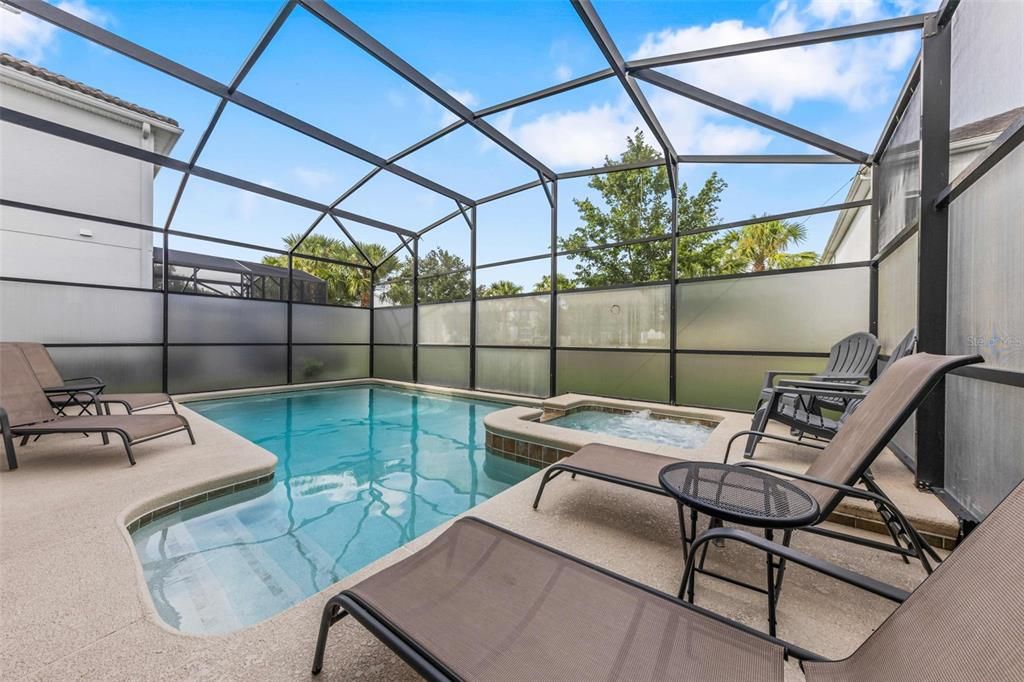 Active With Contract: $669,000 (6 beds, 5 baths, 3291 Square Feet)