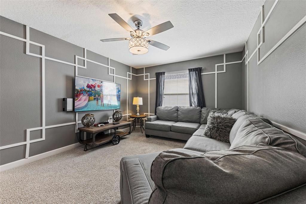 Active With Contract: $669,000 (6 beds, 5 baths, 3291 Square Feet)