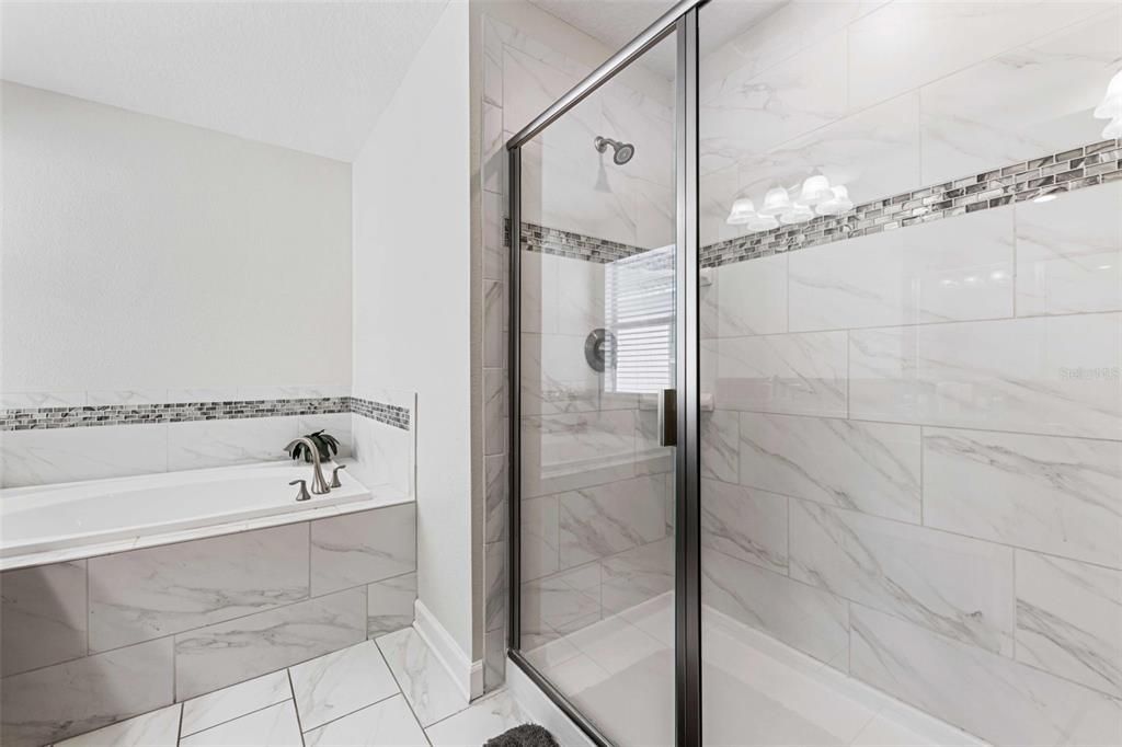 Active With Contract: $669,000 (6 beds, 5 baths, 3291 Square Feet)