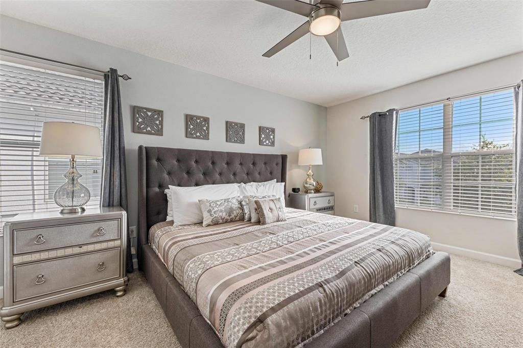 Active With Contract: $669,000 (6 beds, 5 baths, 3291 Square Feet)