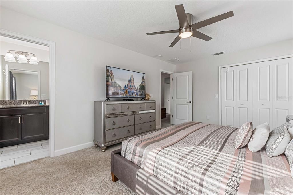 Active With Contract: $669,000 (6 beds, 5 baths, 3291 Square Feet)