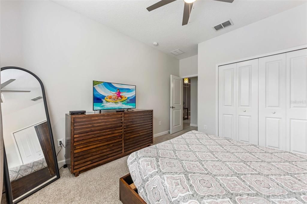 Active With Contract: $669,000 (6 beds, 5 baths, 3291 Square Feet)