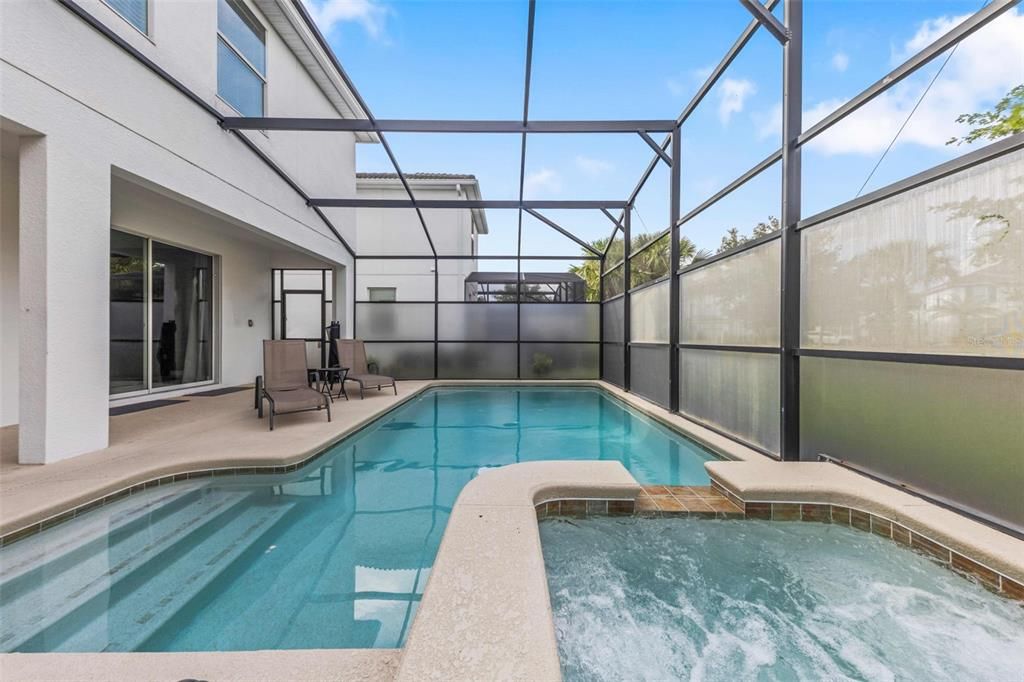 Active With Contract: $669,000 (6 beds, 5 baths, 3291 Square Feet)