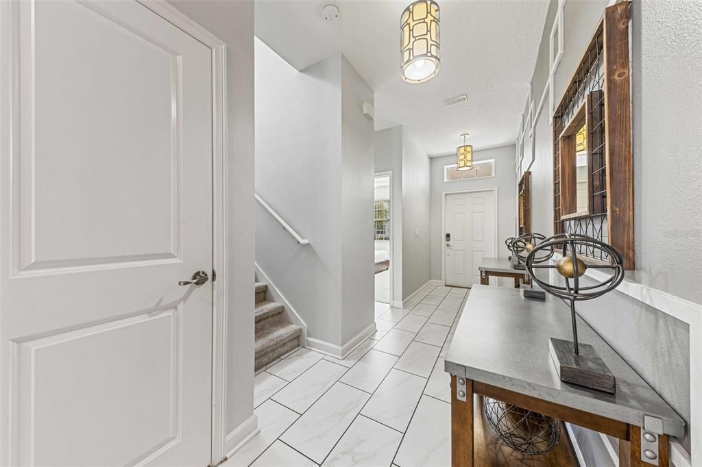 Active With Contract: $669,000 (6 beds, 5 baths, 3291 Square Feet)