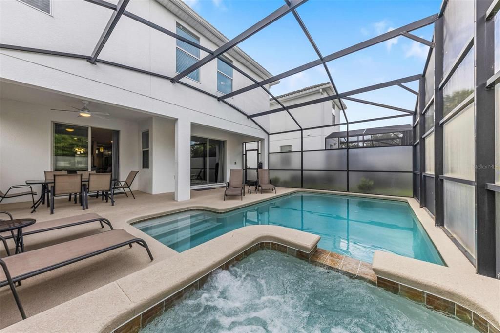 Active With Contract: $669,000 (6 beds, 5 baths, 3291 Square Feet)