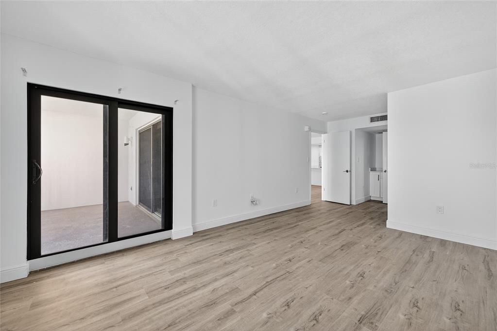 待售: $424,900 (2 贝兹, 2 浴室, 1013 平方英尺)