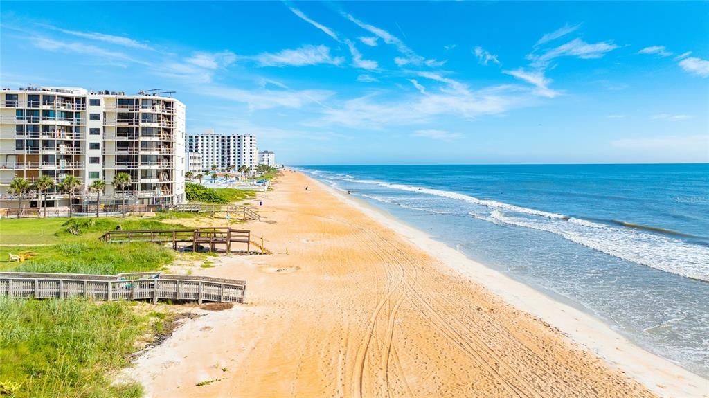 待售: $424,900 (2 贝兹, 2 浴室, 1013 平方英尺)