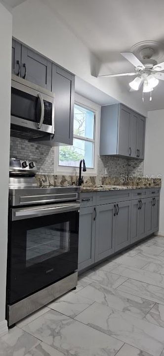 Active With Contract: $354,500 (3 beds, 1 baths, 1004 Square Feet)