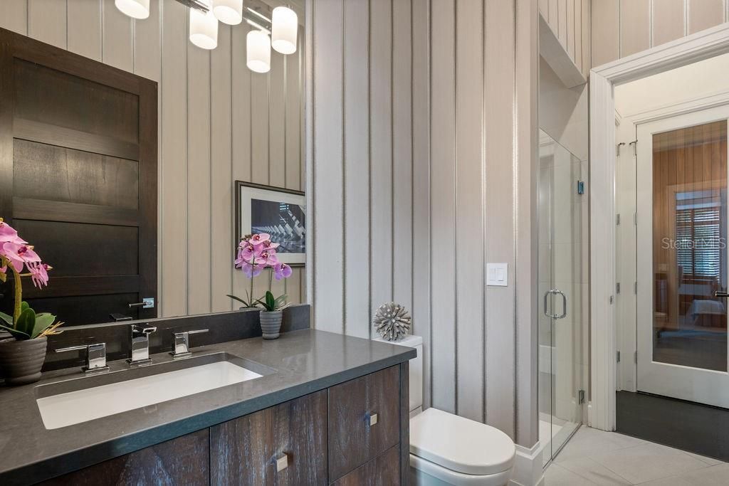 For Sale: $5,489,000 (6 beds, 7 baths, 8305 Square Feet)