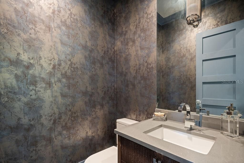 For Sale: $5,489,000 (6 beds, 7 baths, 8305 Square Feet)