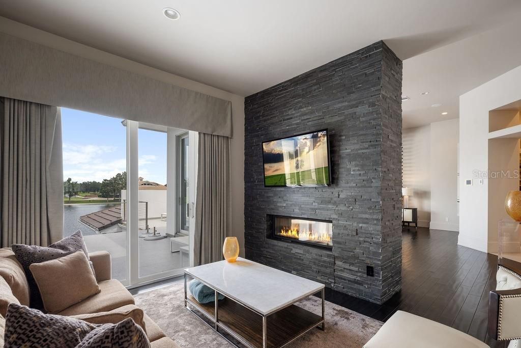 For Sale: $5,489,000 (6 beds, 7 baths, 8305 Square Feet)