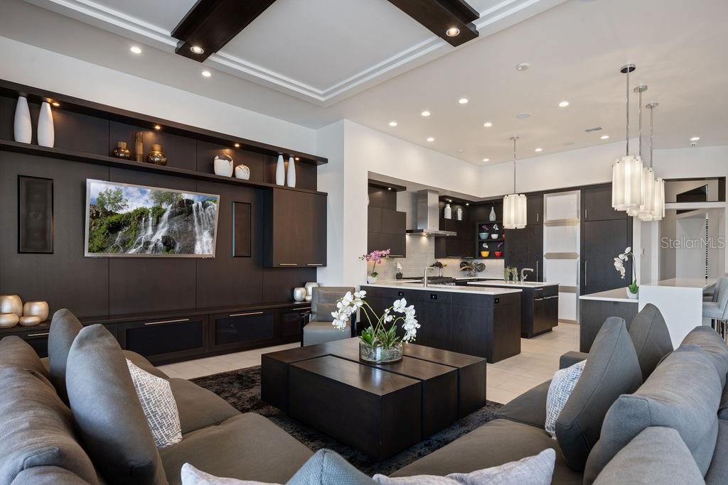 For Sale: $5,489,000 (6 beds, 7 baths, 8305 Square Feet)